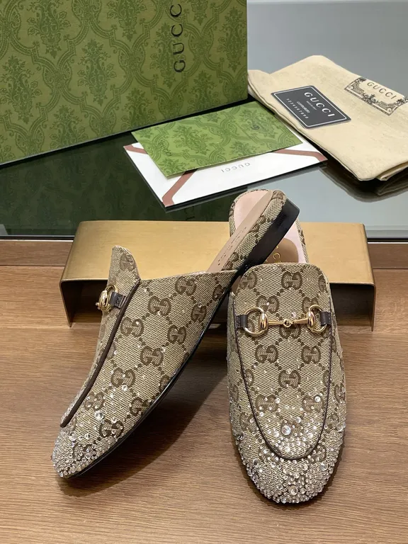 Gucci Shoe 